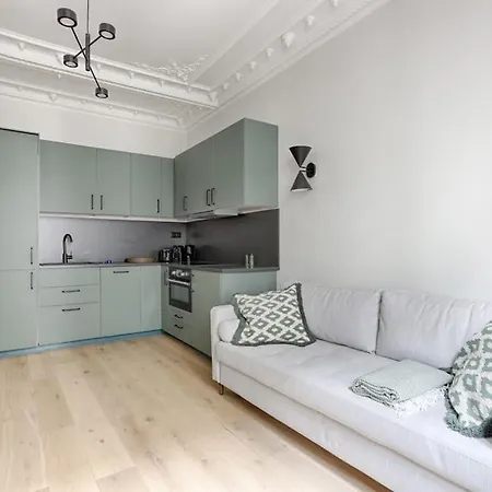 Apartment Folie Mericourt Republique 2 Charming 2br