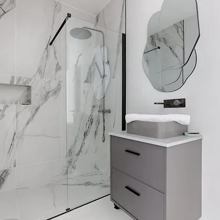 Folie Mericourt Republique 2 Charming 2br Apartment Paris